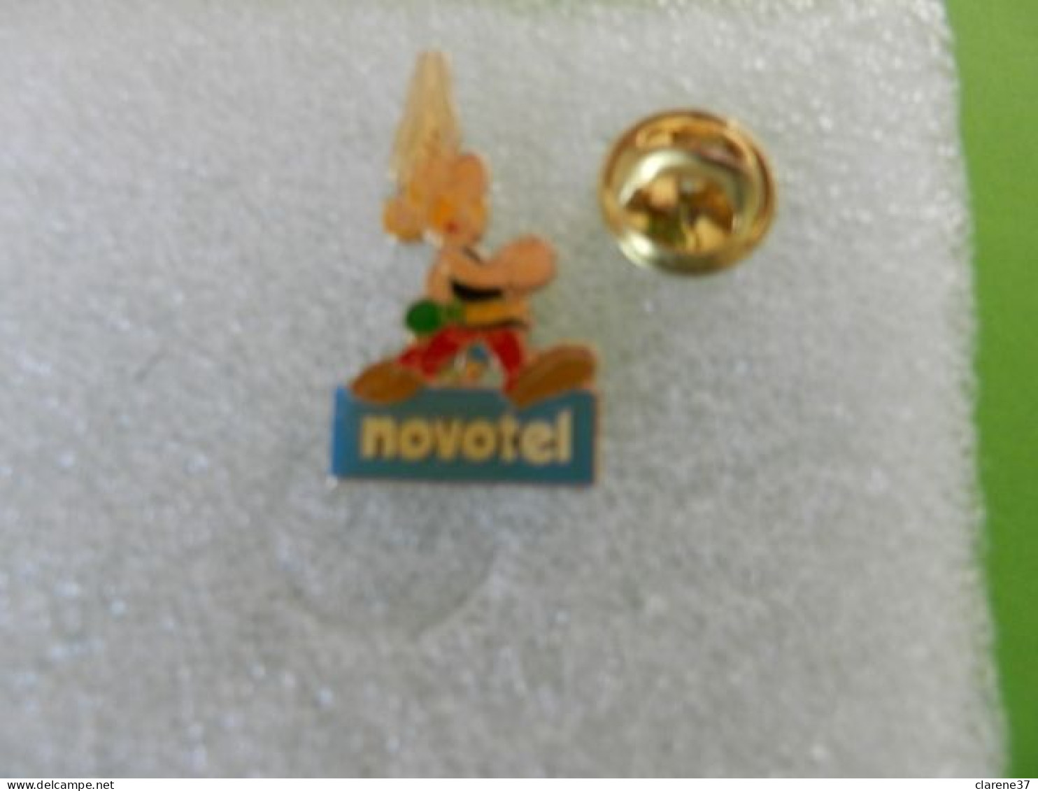 PIN 'S NOVOTEL - Other & Unclassified