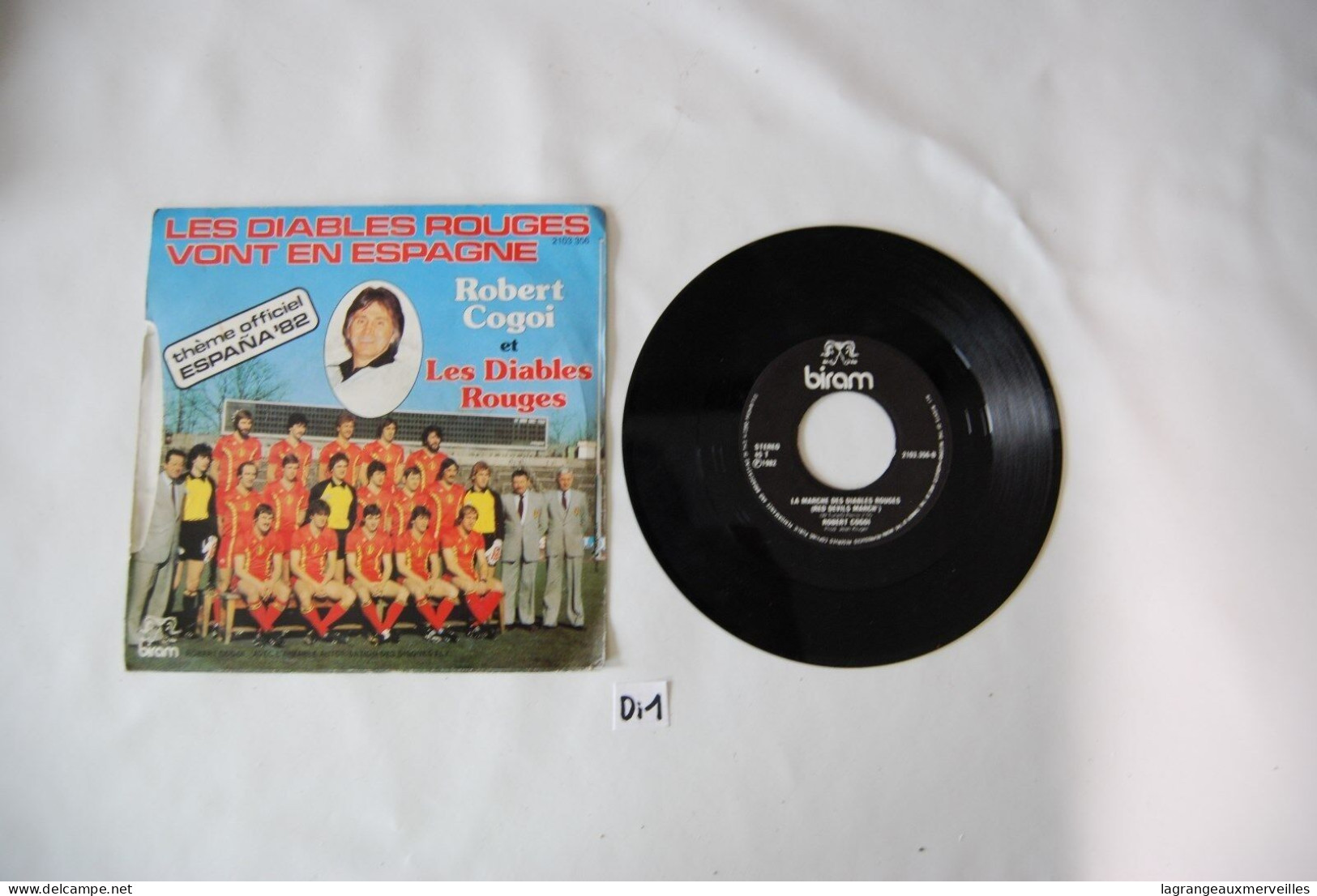 Di1- Vinyl 45 T - Les Diables Rouges Vont En Esapgne - 82 - Robert Cogoi - Otros - Canción Francesa