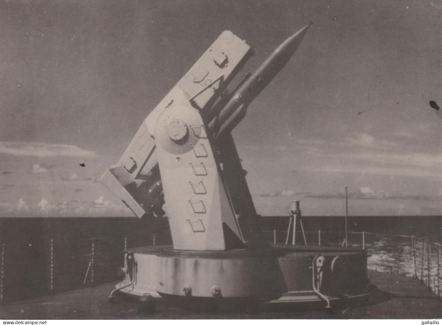 PHOTO MISSILE TELEGUIDE SUE ESCORTEUR DUPETIT THOUARS PHOTO A D P ANVIER 1964 - Bateaux