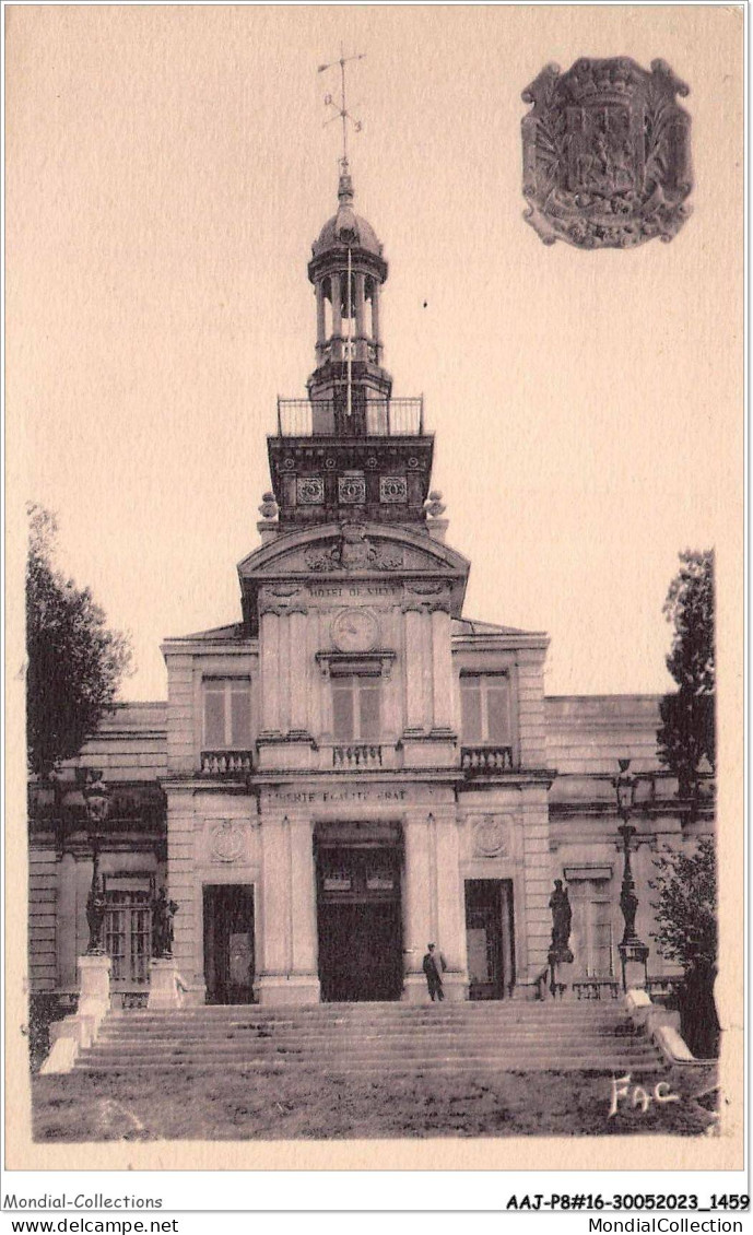 AAJP8-16-0692 - COGNAC - Façade De L'Hôtel De Ville - Les Armes - Cognac