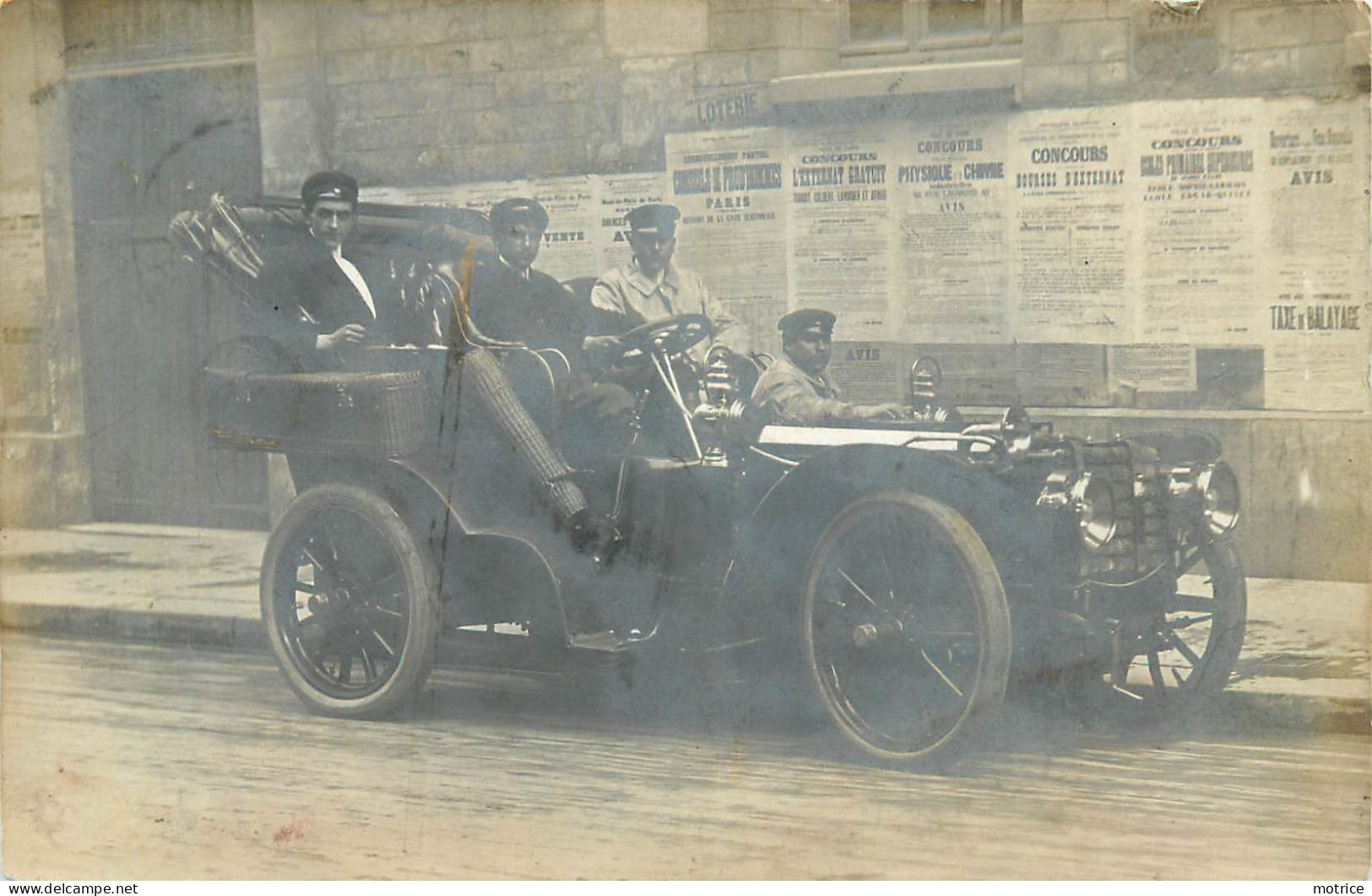 CARTE PHOTO - Voiture (modèle à Identifier) Et Golfeurs. - Passenger Cars