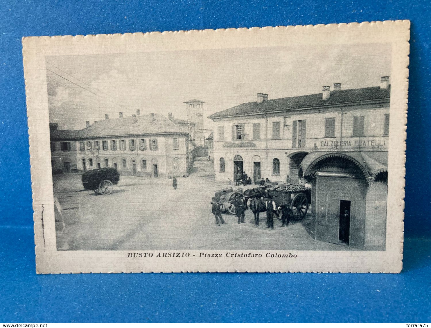 CARTOLINA BUSTO ARSIZIO  PIAZZA CRISTOFORO COLOMBO NON VIAGGIATA. - Varese