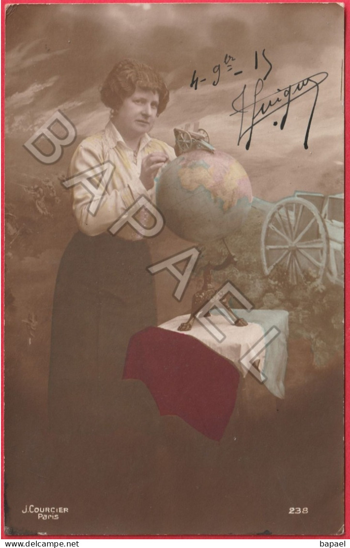 Femme Avec Un Globe Terrestre (Circulé En 1915) (2) - Patriottisch