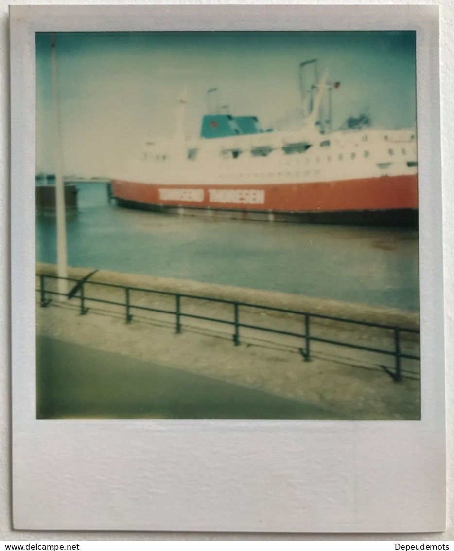 Photo Ancienne - Snapshot - POLAROID - Bateau Cargo - Couleur - Bateaux