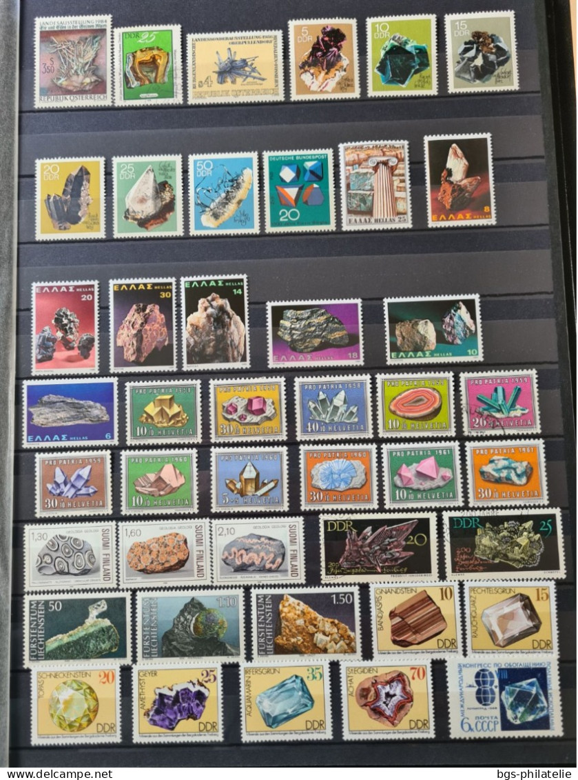 Collection De Timbres Sur Le Thème Des Fossiles - Collections (sans Albums)