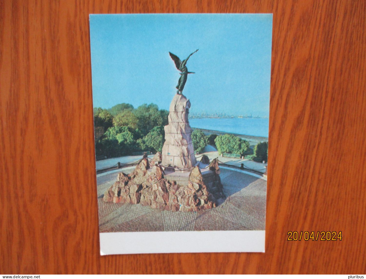 1980 MOSCOW OLYMPICS TALLINN YACHTING REGATTA POSTCARD , RUSSALKA MONUMENT - Jeux Olympiques