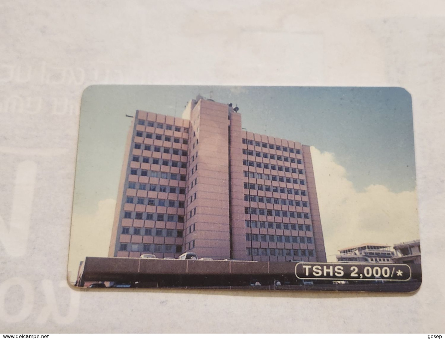 Tanzania-(TZ-TTC-006)-TTCL Building-(24)-(Tshs-2.000)-(00554156)-used Card+1card Prepiad/gift Free - Tanzania