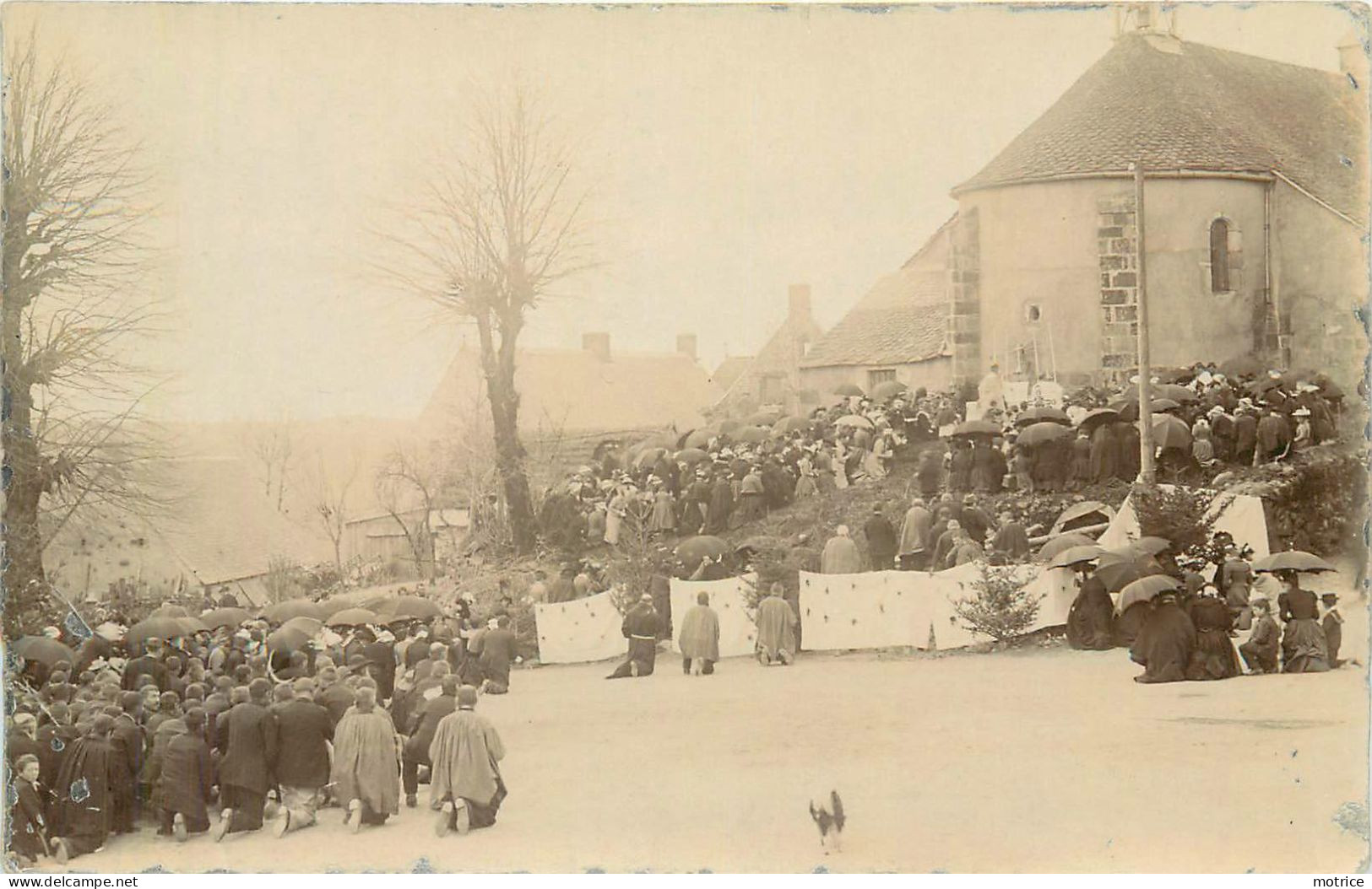 CARTE PHOTO - Messe En Plein Air, Vue à Localiser. - A Identifier