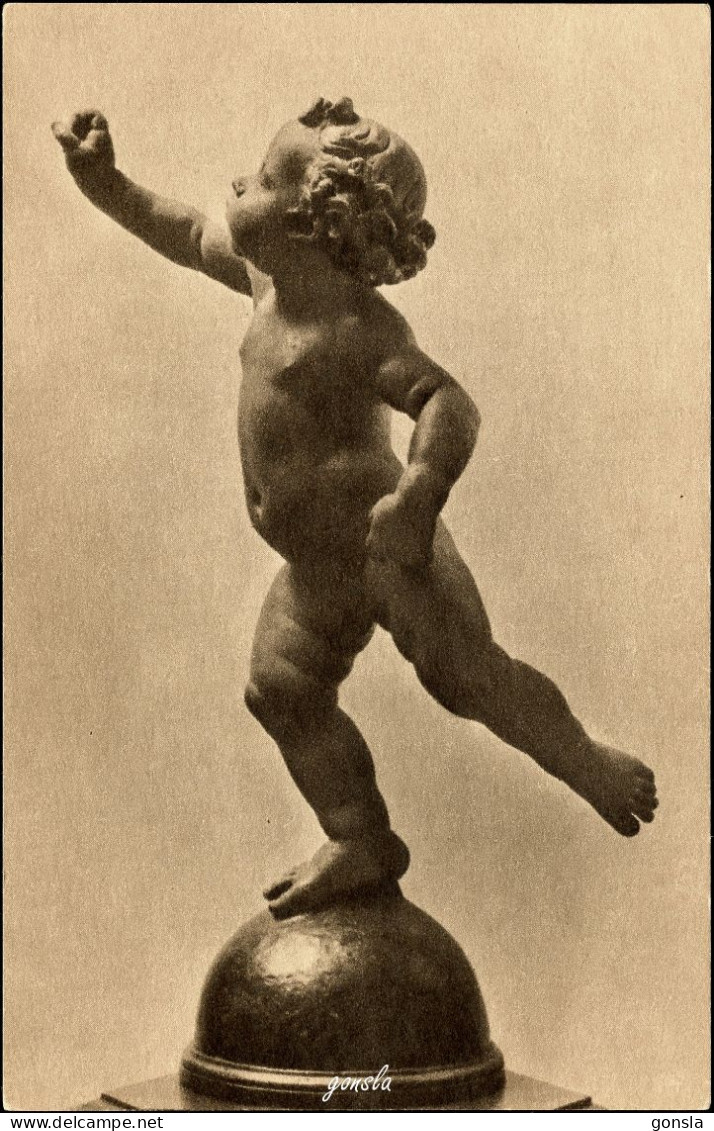 PUTTO POISED ON A GLOBE 1920 - Sculptures