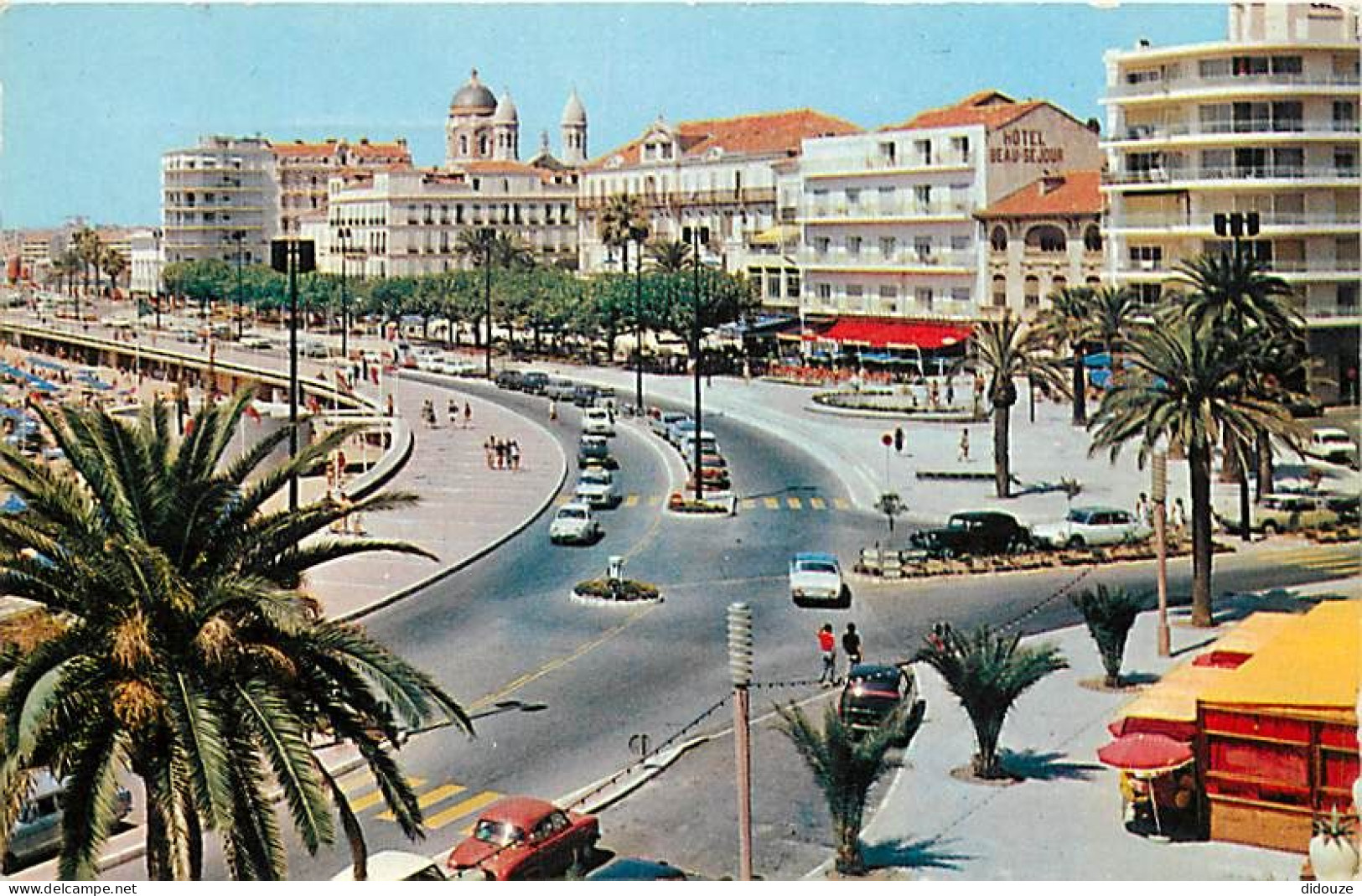 Automobiles - Saint Raphael - La Promenade - CPSM Format CPA - Voir Scans Recto-Verso - PKW