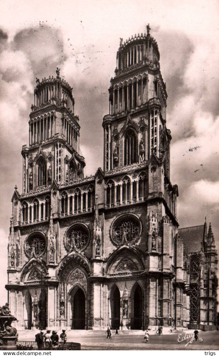 Orléans - La Cathédrale Ste Croix - Orleans