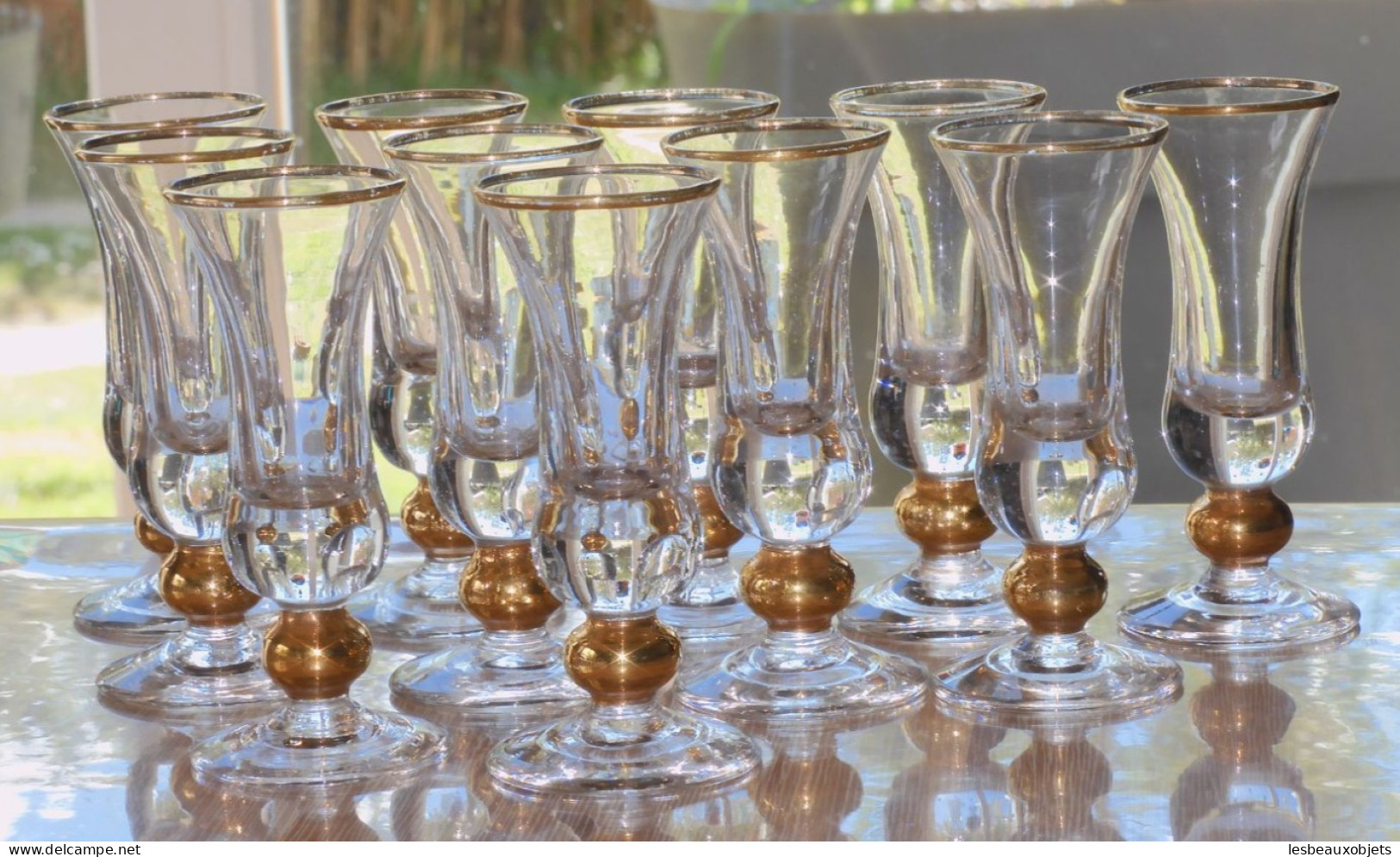 -11 ANCIENS VERRES à PIEDS FONDS TROMPEURS BORDS & BOULE PIEDS Dorés LIQUEUR      E - Verre & Cristal