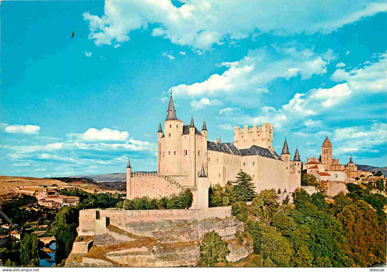 Espagne - Espana - Castilla Y Leon - Segovia - El Alcazar Y La Catedral - CPM - Voir Scans Recto-Verso - Segovia