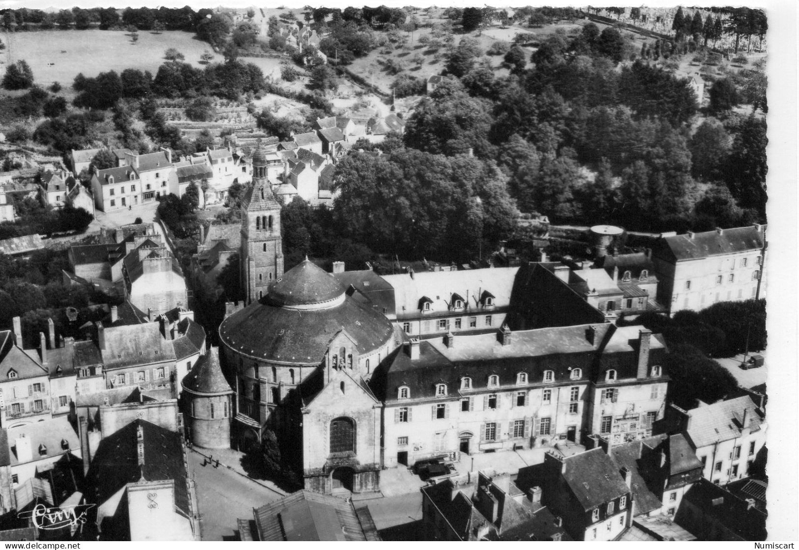 Quimperlé Vue Aérienne De La Ville Eglise Sainte-Croix - Quimperlé