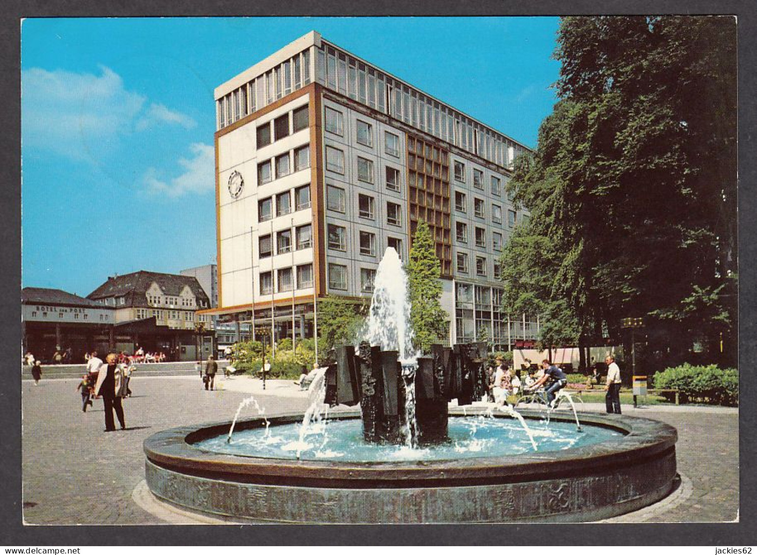 076836/ LÜDENSCHEID, Marktplatz Und Brunnen - Lüdenscheid