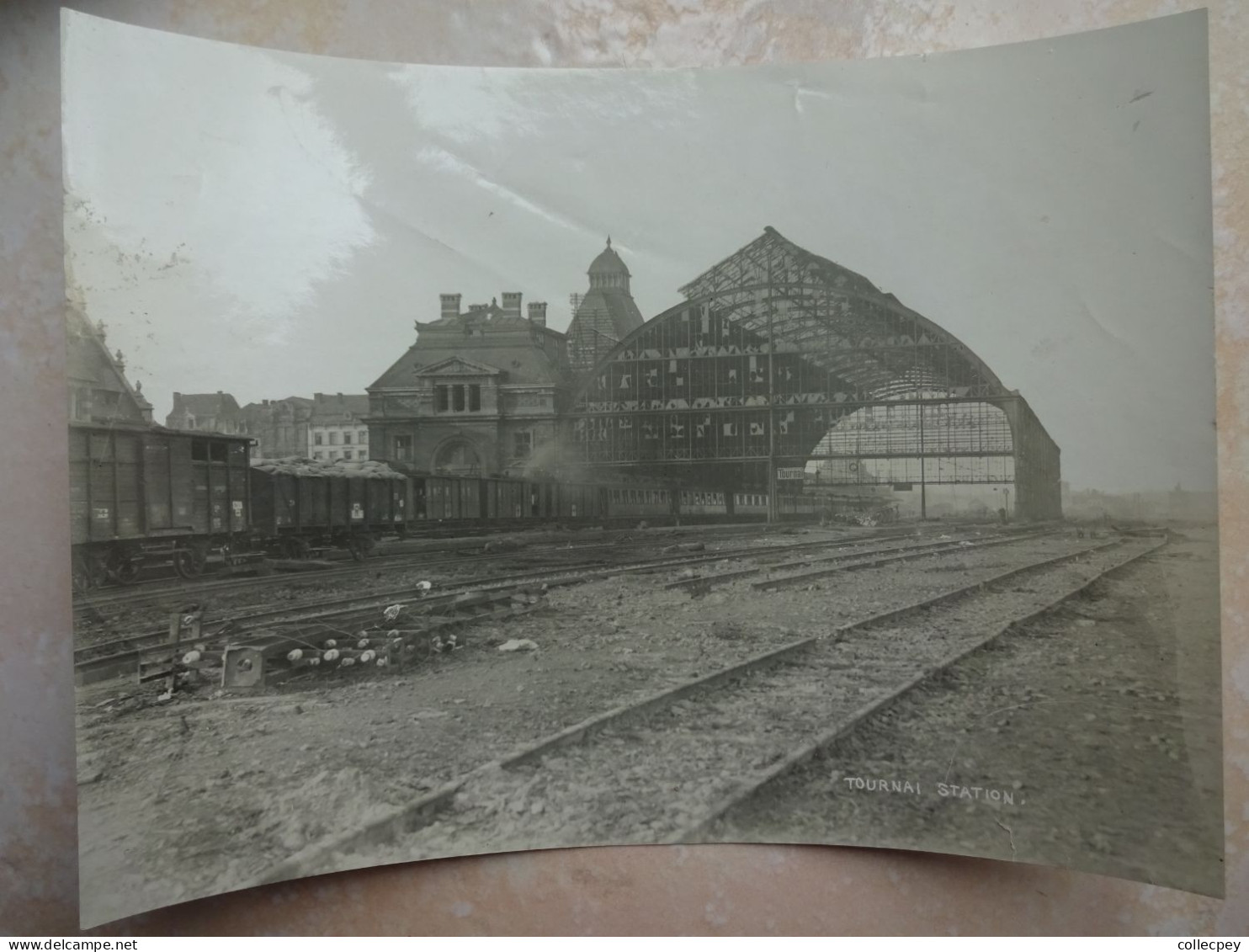 Grande Photo Gare De TOURNAI Bombardée Durant La Seconde Guerre 39 - 45 - Doornik