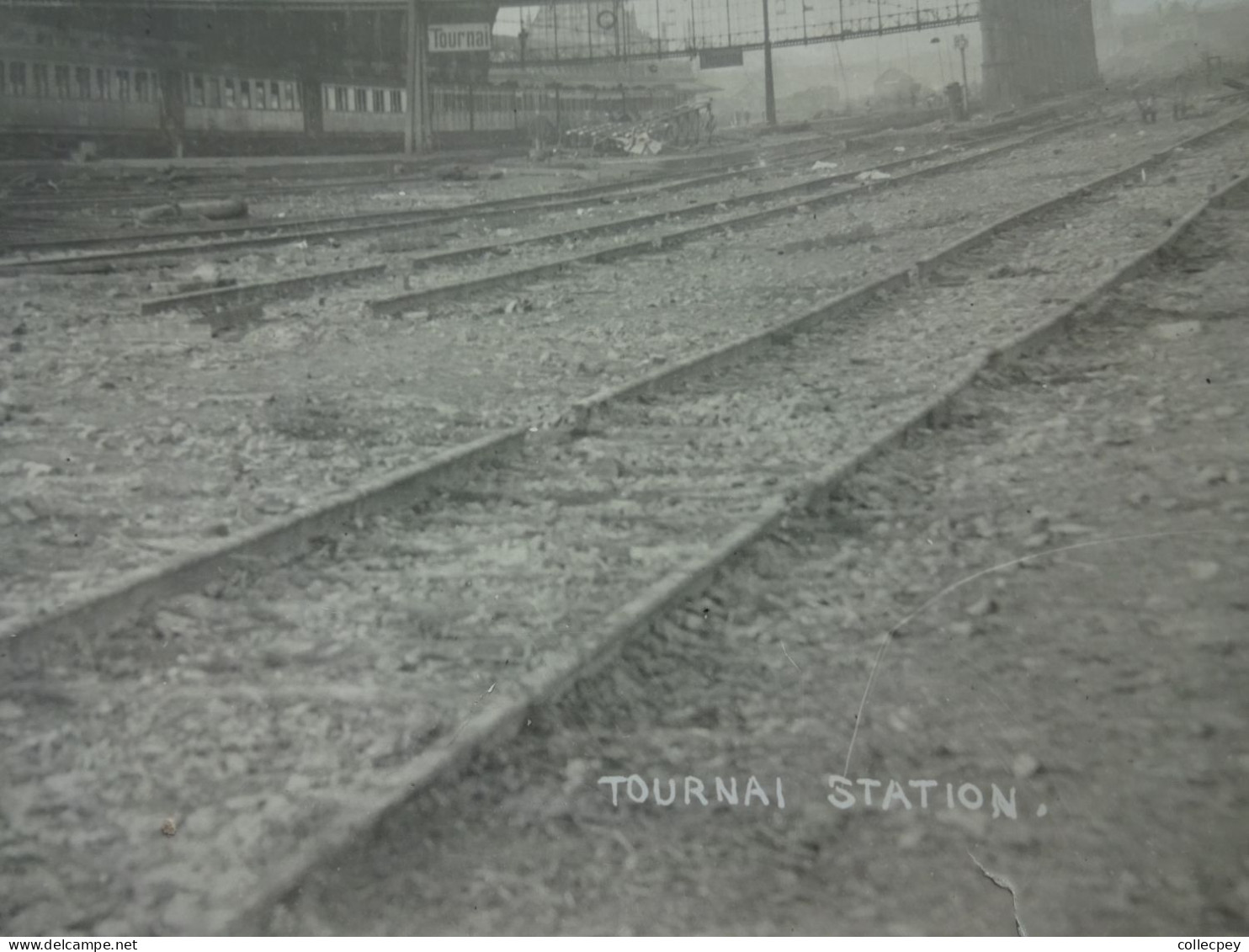 Grande Photo Gare De TOURNAI Bombardée Durant La Seconde Guerre 39 - 45 - Tournai