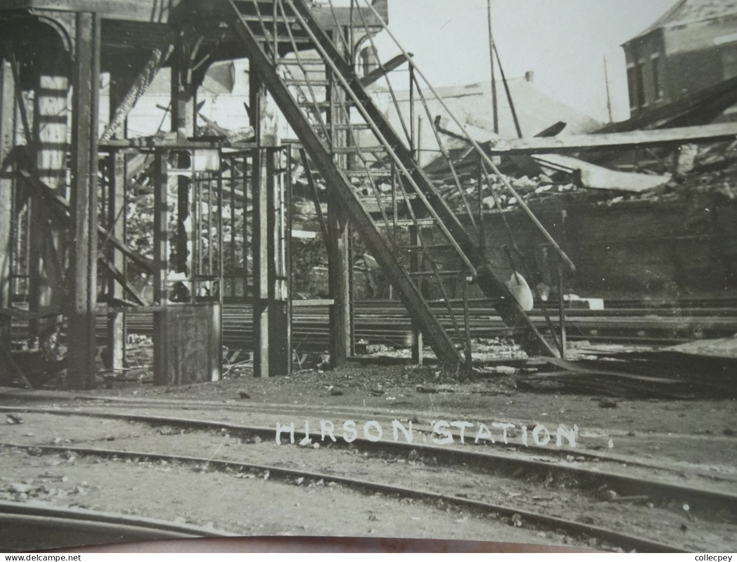 Grande Photo Gare De HIRSON Bombardée Durant La Seconde Guerre 39 - 45 - Hirson