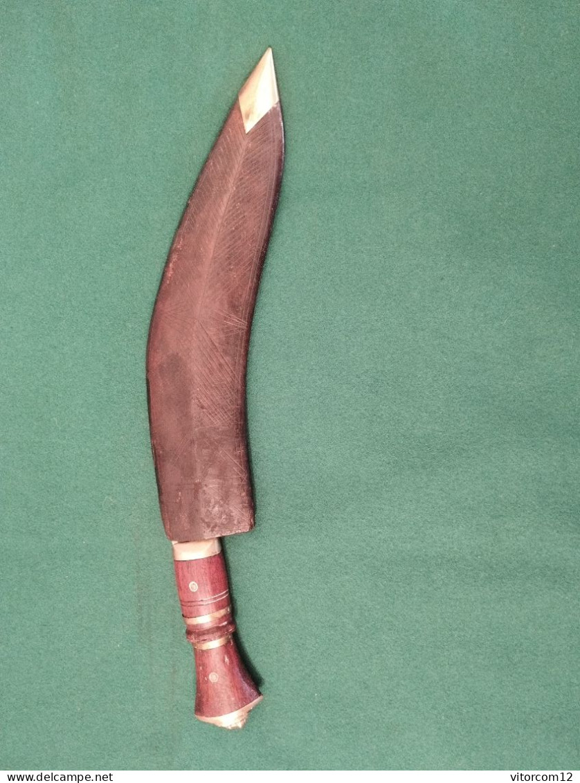 Couteau Kukri, peut  être de la premiére moitié do XX Siécle