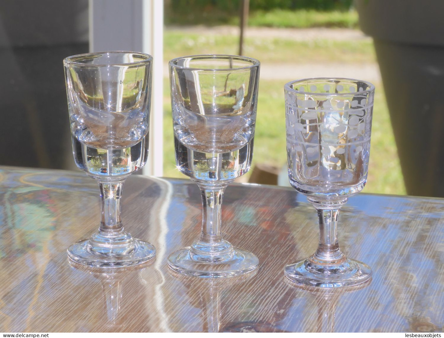 -LOT de 11 ANCIENS VERRES DIFFERENTES FORMES 7 MODELES différents Collection      E