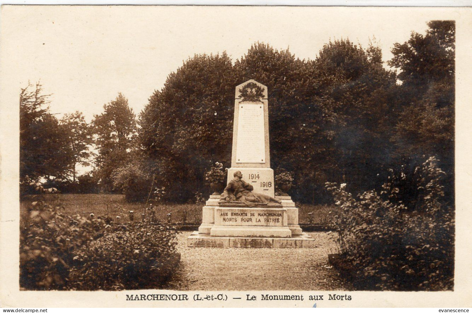 Marchenoir :  Monument Aux Morts     ///  REF Avril 24 ///  BO.41 - Marchenoir