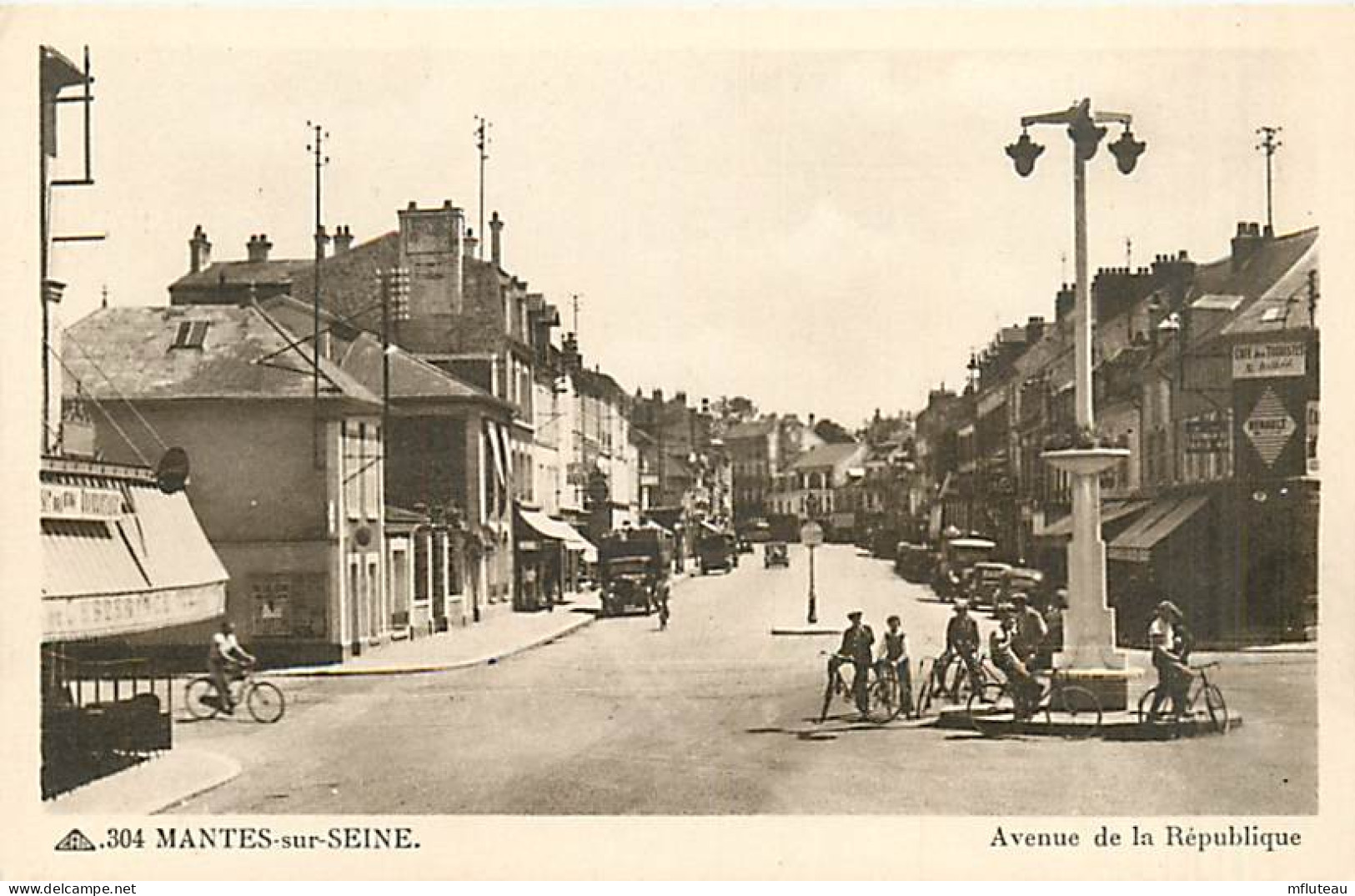 78* MANTES SUR SEINE Av De La Republique  - 304               MA81.686 - Mantes La Ville