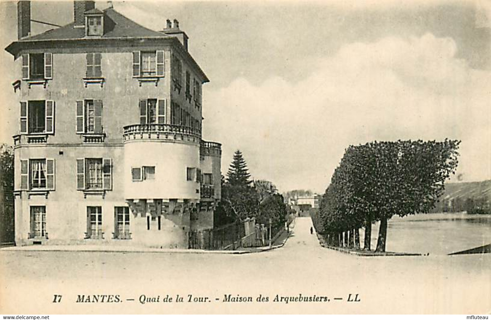 78* MANTES Maison Des Arquebusiers        MA81.455 - Mantes La Ville