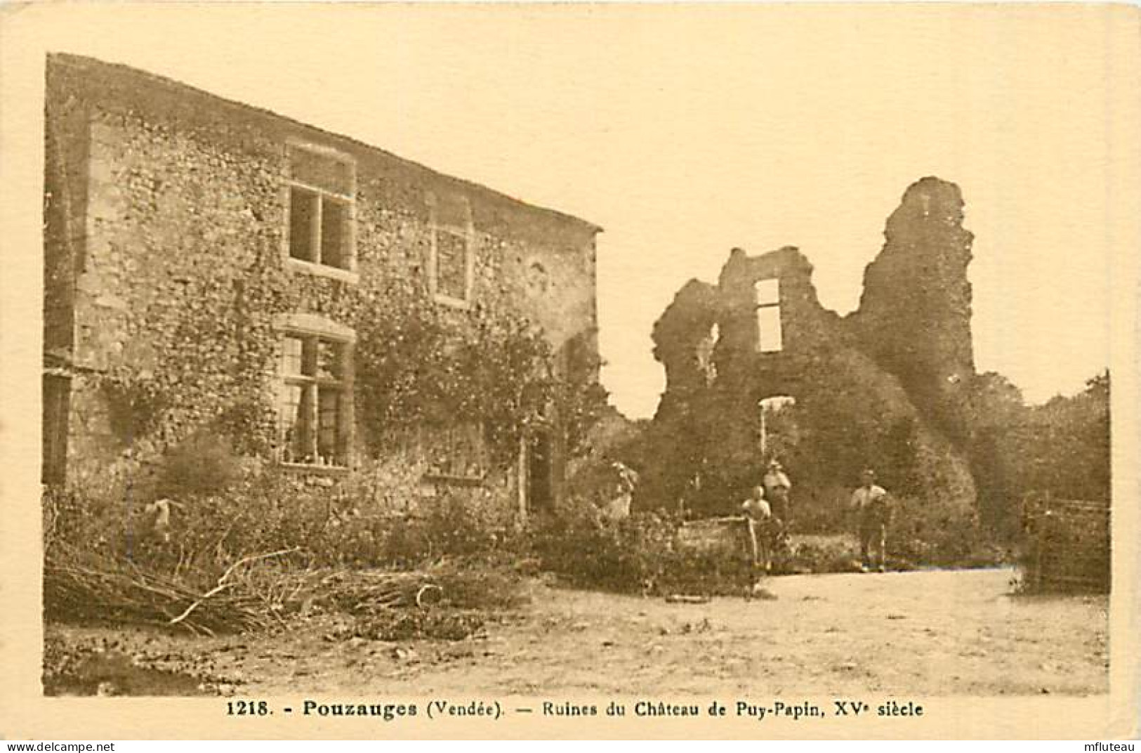 85* POUZAUGES    Ruines Chateau Puy Papin           MA81.1461 - Pouzauges