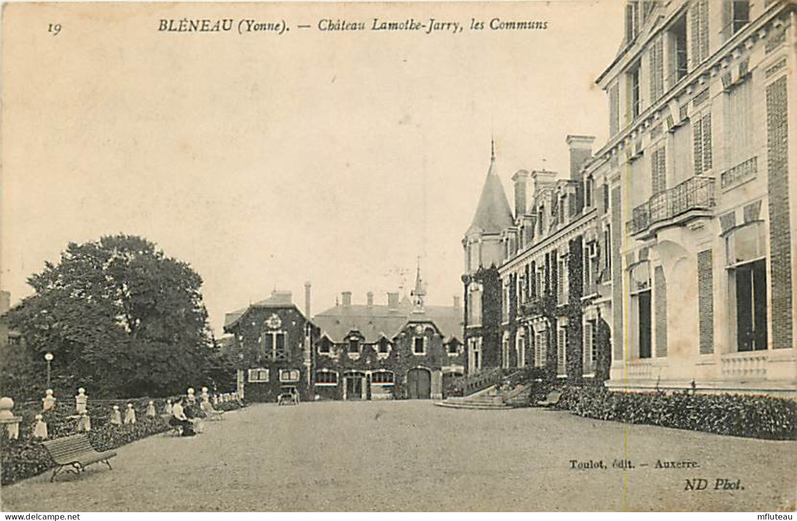 89* BLENEAU  Chateau La Mothe Jarry  Communs      MA82_0617 - Bleneau