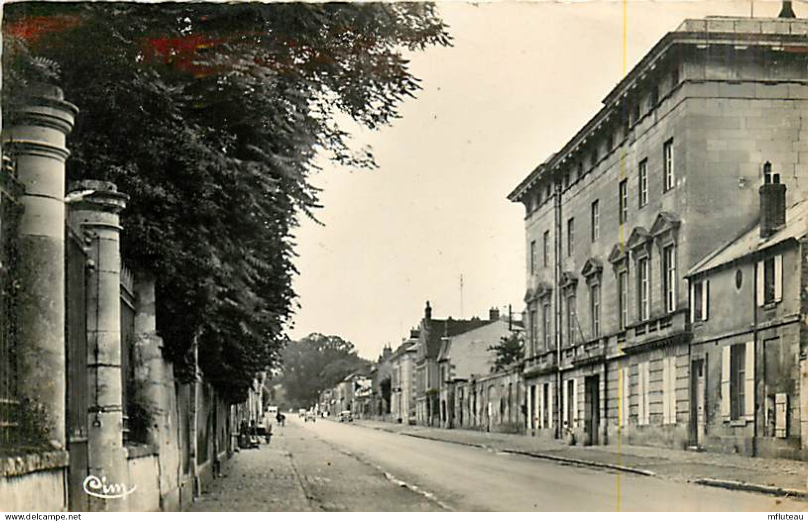 95* MAGNY EN VEXIN Hotel De Ville  (CPSM Petit Format)               MA83,0398 - Magny En Vexin