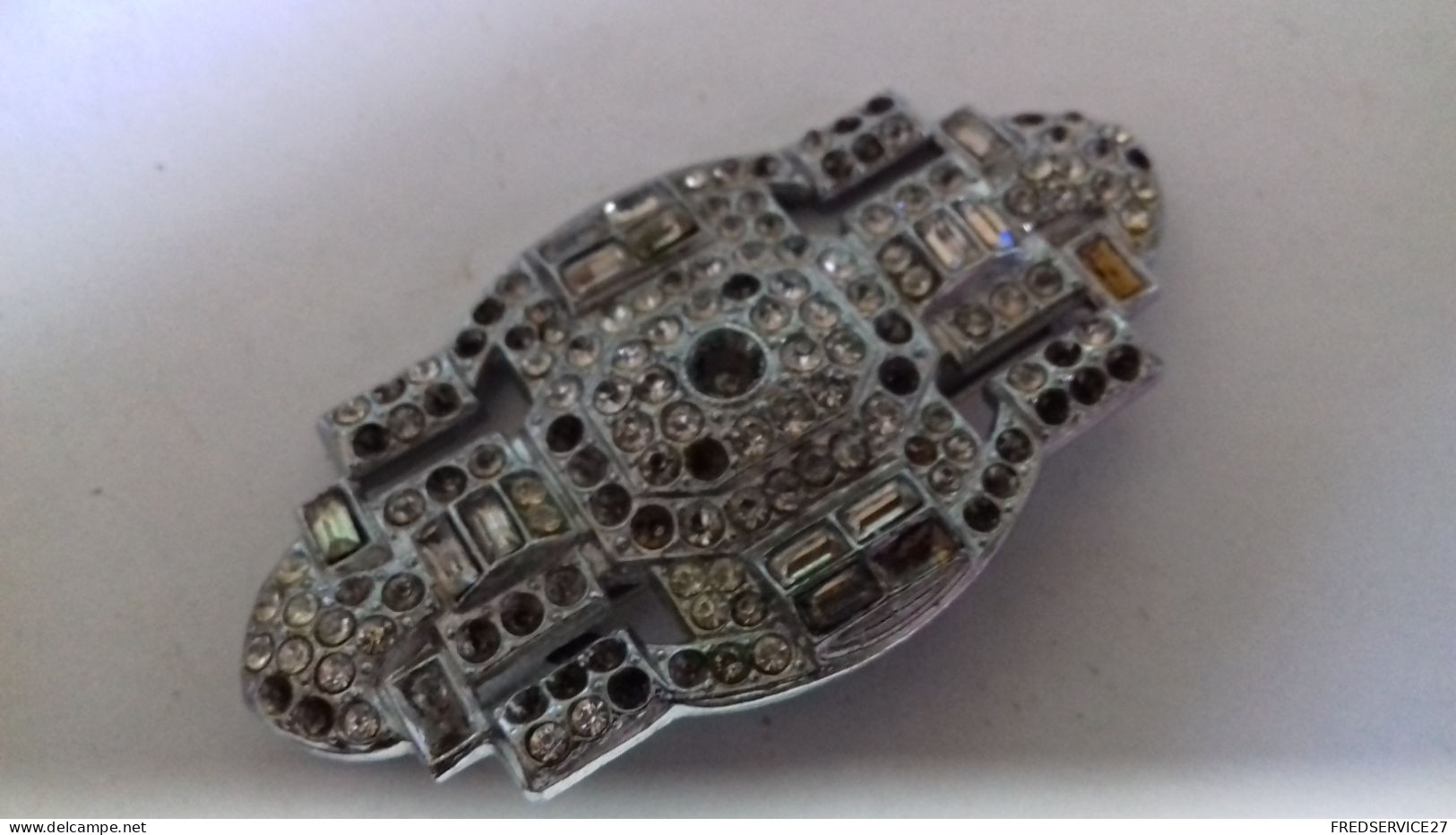 B17 /  BROCHE METAL AVEC BRILLANT EST METAL - Brochen