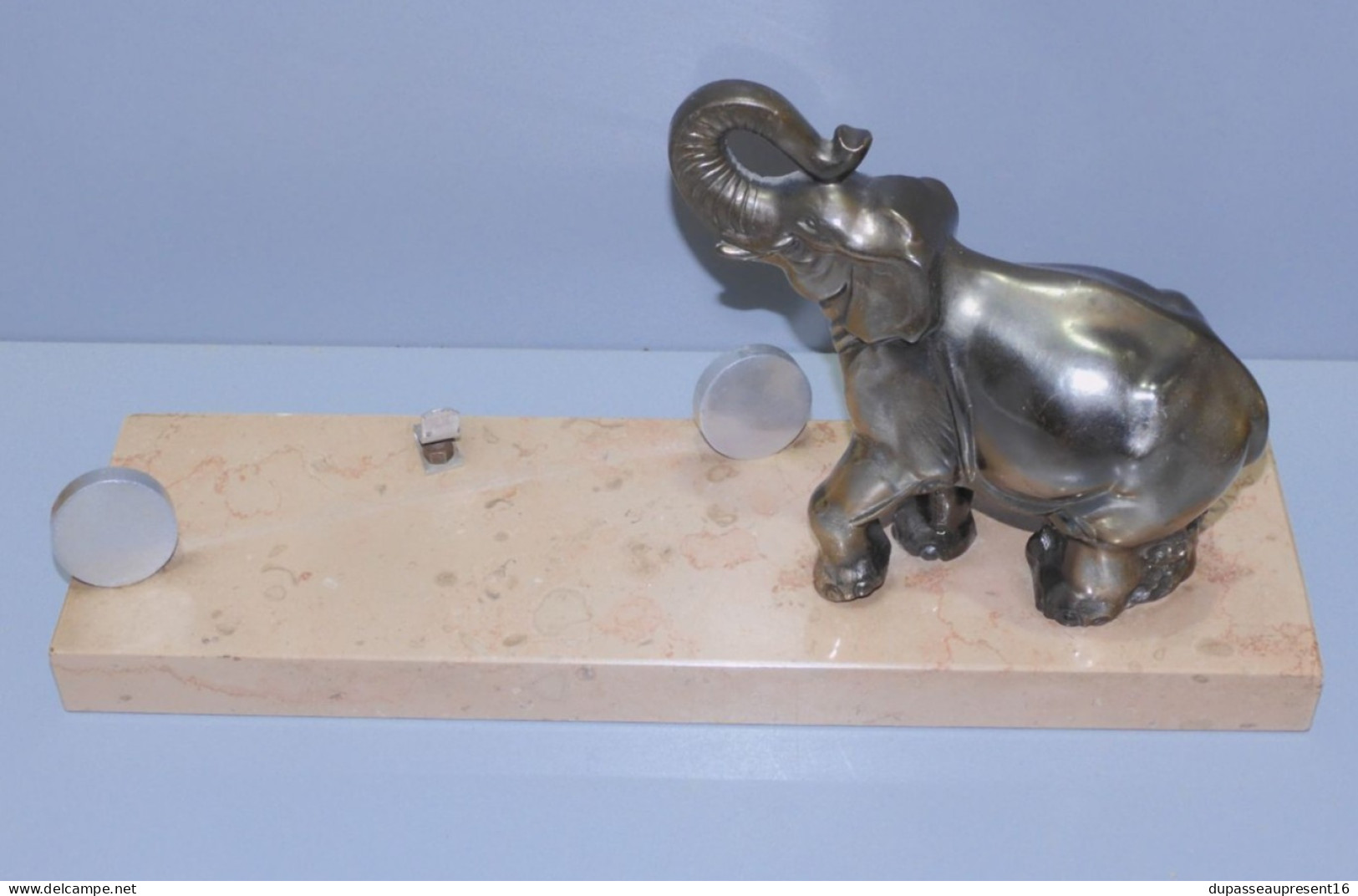 - SUPPORT CADRE PHOTO ART DECO ELEPHANT REGULE Argenté Sur MARBRE    E - Jugendstil / Art Déco