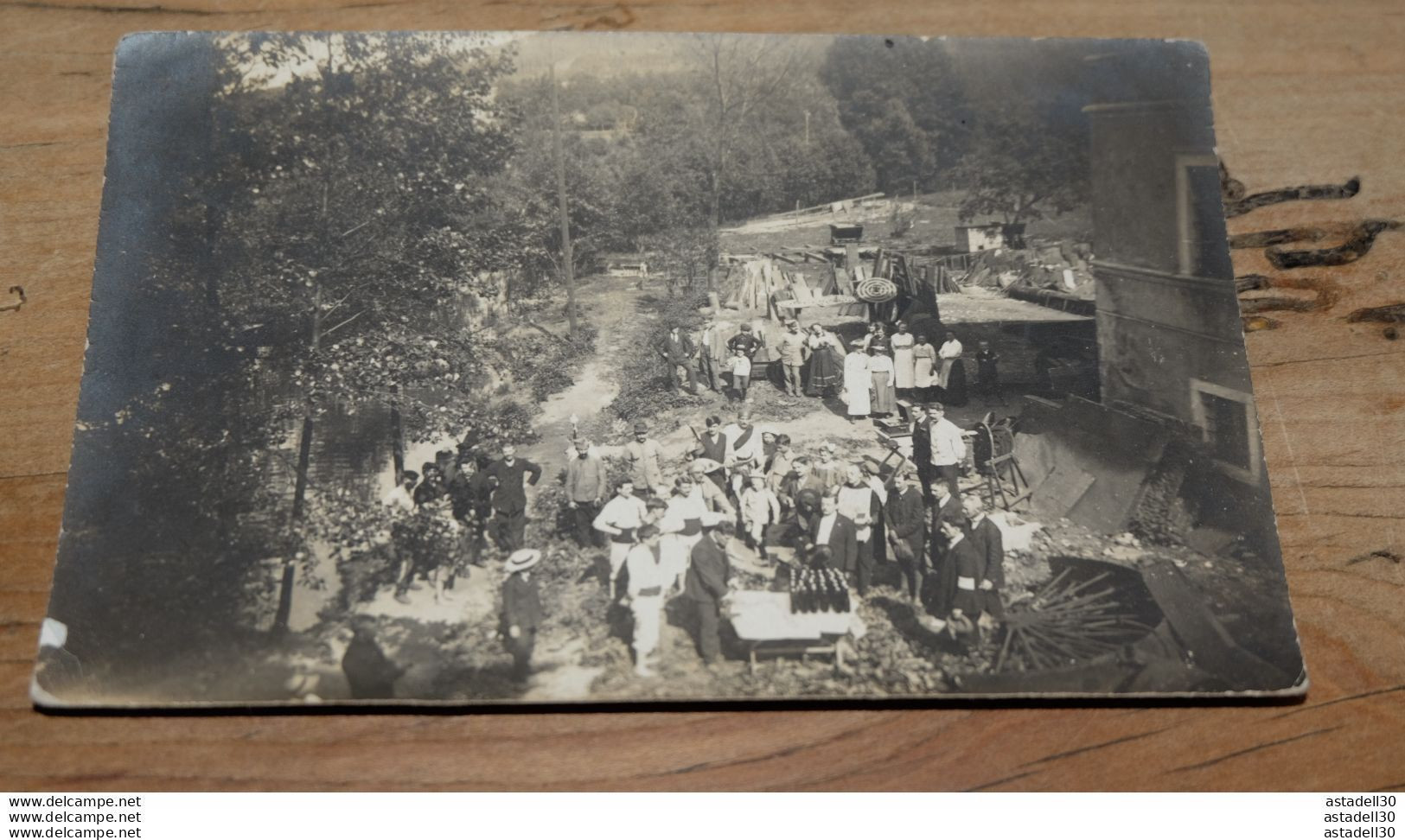 Carte Photo à Identifier , Groupe De Prisonniers Durant WWI ?? ............. 10712 - A Identifier