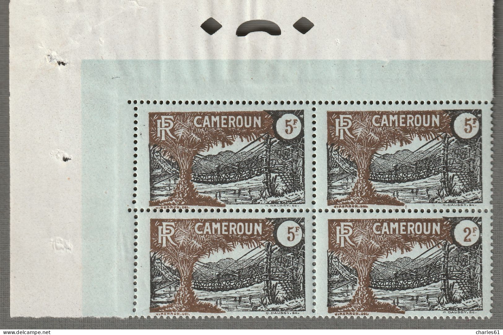 CAMEROUN - N°130b ** (1925-27) ERREUR De COULEUR 2fr Noir Et Brun S.azuré Tenant Au 5fr (bloc De 4)- RARE - - Nuovi