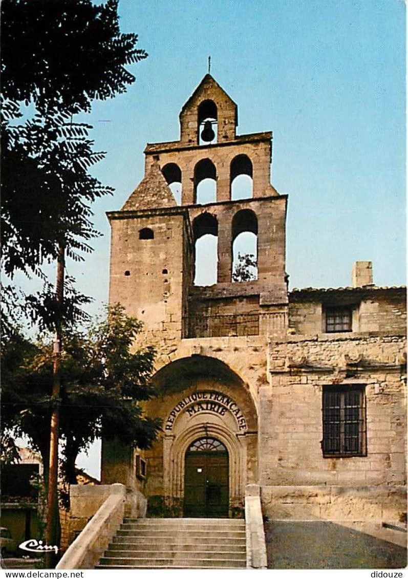 30 - Remoulins - Mairie - Ancienne église Du XIIe S - Vieilles Pierres - CPM - Voir Scans Recto-Verso - Remoulins