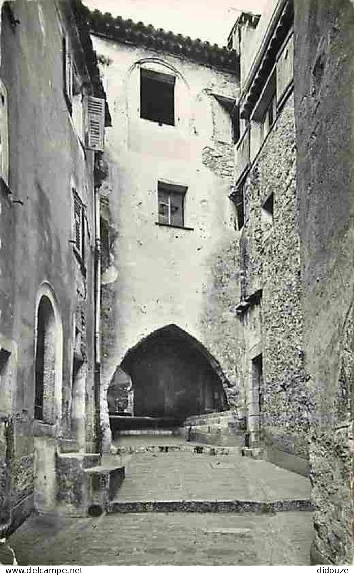 06 - Roquebrune - Cap Martin - Roquebrune Village - Rue Du Château - CPM - Voir Scans Recto-Verso - Roquebrune-Cap-Martin