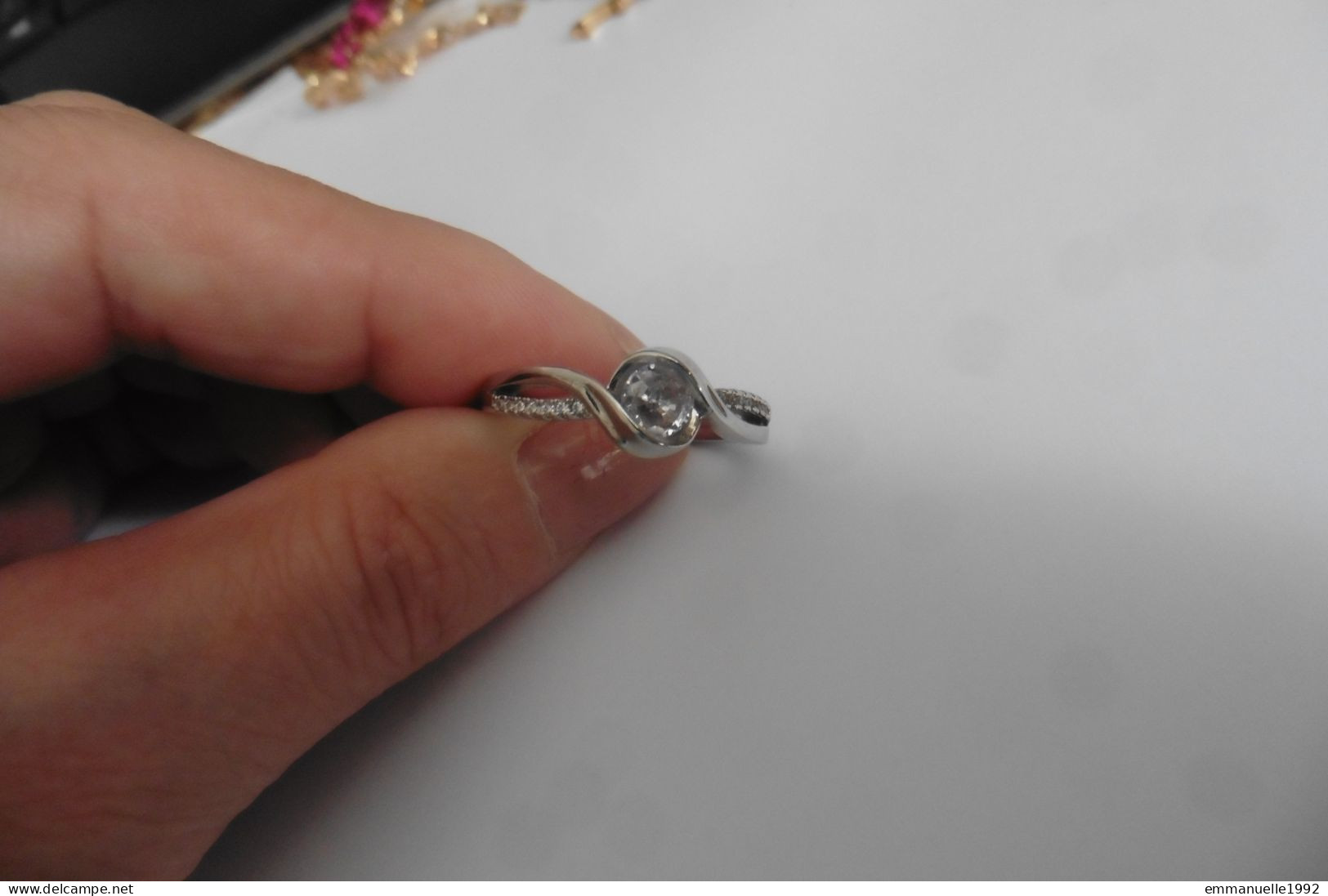 Neuf - Bague En Métal Argenté Sertie Strass Imitation Diamant Solitaire T 65-66 - Ringe