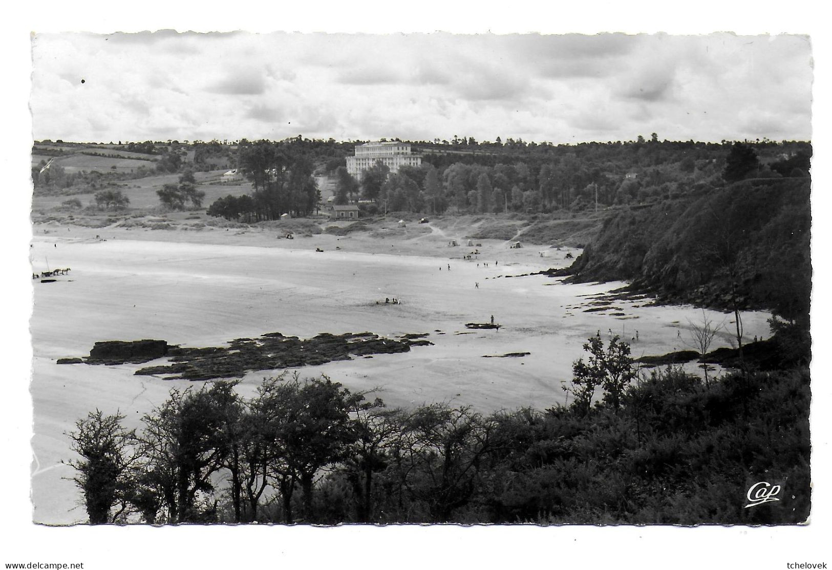 (22). Saint Cast Le Guildo. 2 Cp. (7) 145 Plage De Pen-Guen 1958? & (8) 56 Plage De La Mare 1958 - Saint-Cast-le-Guildo