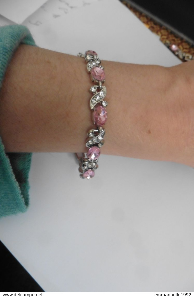 Neuf - Bracelet Gourmette Réglable En Métal Argenté Serti Cristaux Strass Rose Et Blanc Transparent - Armbänder