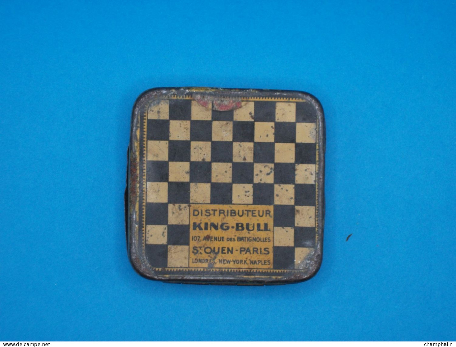Boîte En Métal Ancienne - Domino Bonbons Délicieux - Distributeur King-Bull à Saint-Ouen (93) - Boîtes