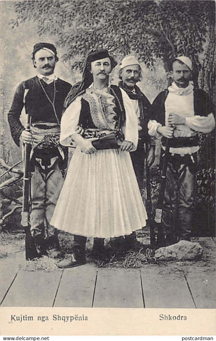 Albania - SHKODËR - Group Of Armed Men - Publ. Marubbi  - Albania