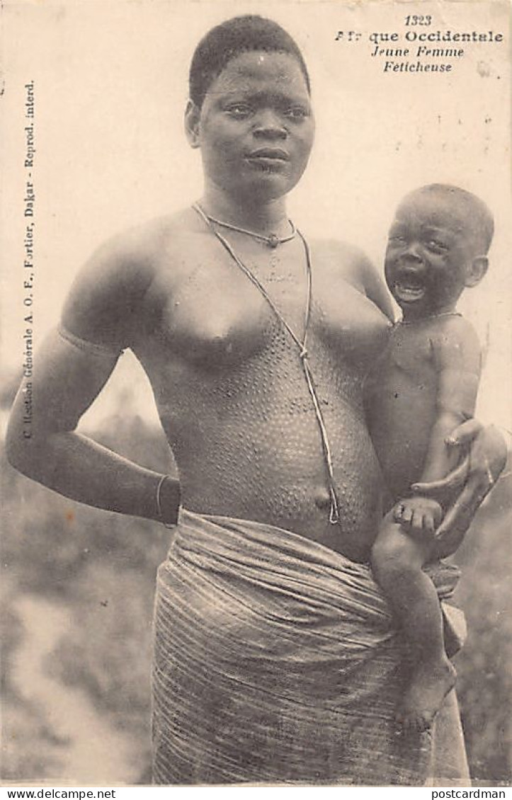 Bénin - NU ETHNIQUE - Femme Féticheuse - Ed. Fortier 1323 - Benin