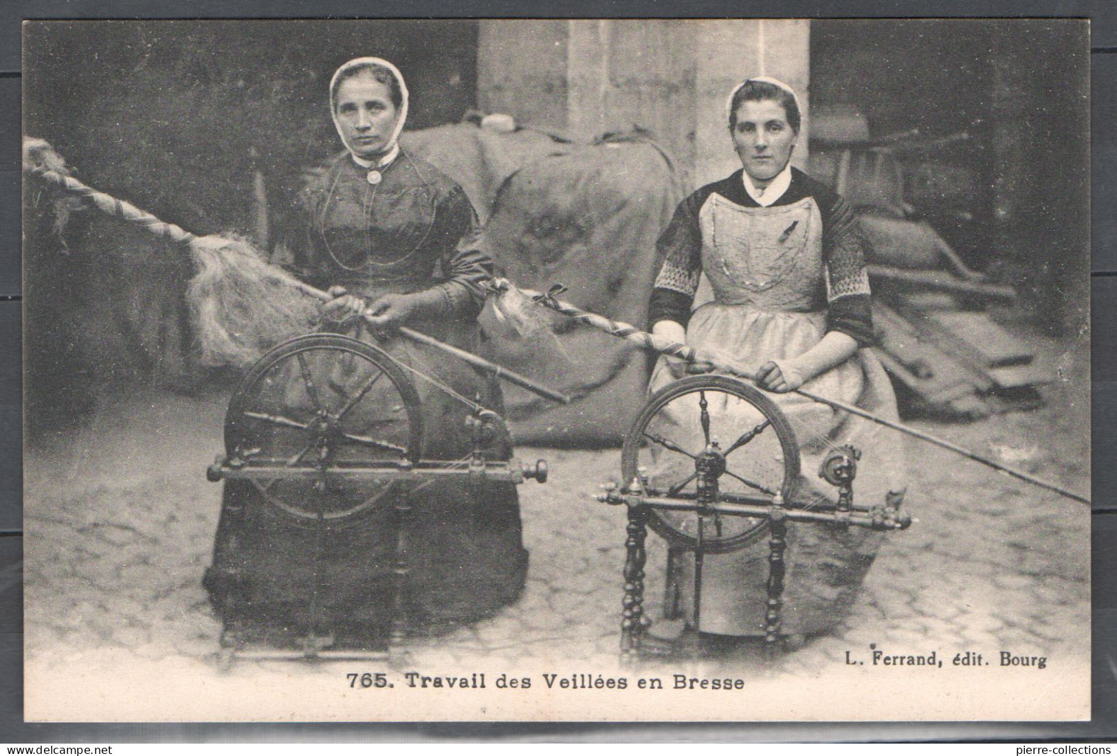 Région De La Bresse - Travail Des Veillées - Artisanat - Coutumes - Fileuses De Laine Et Les Rouets - Auvergne