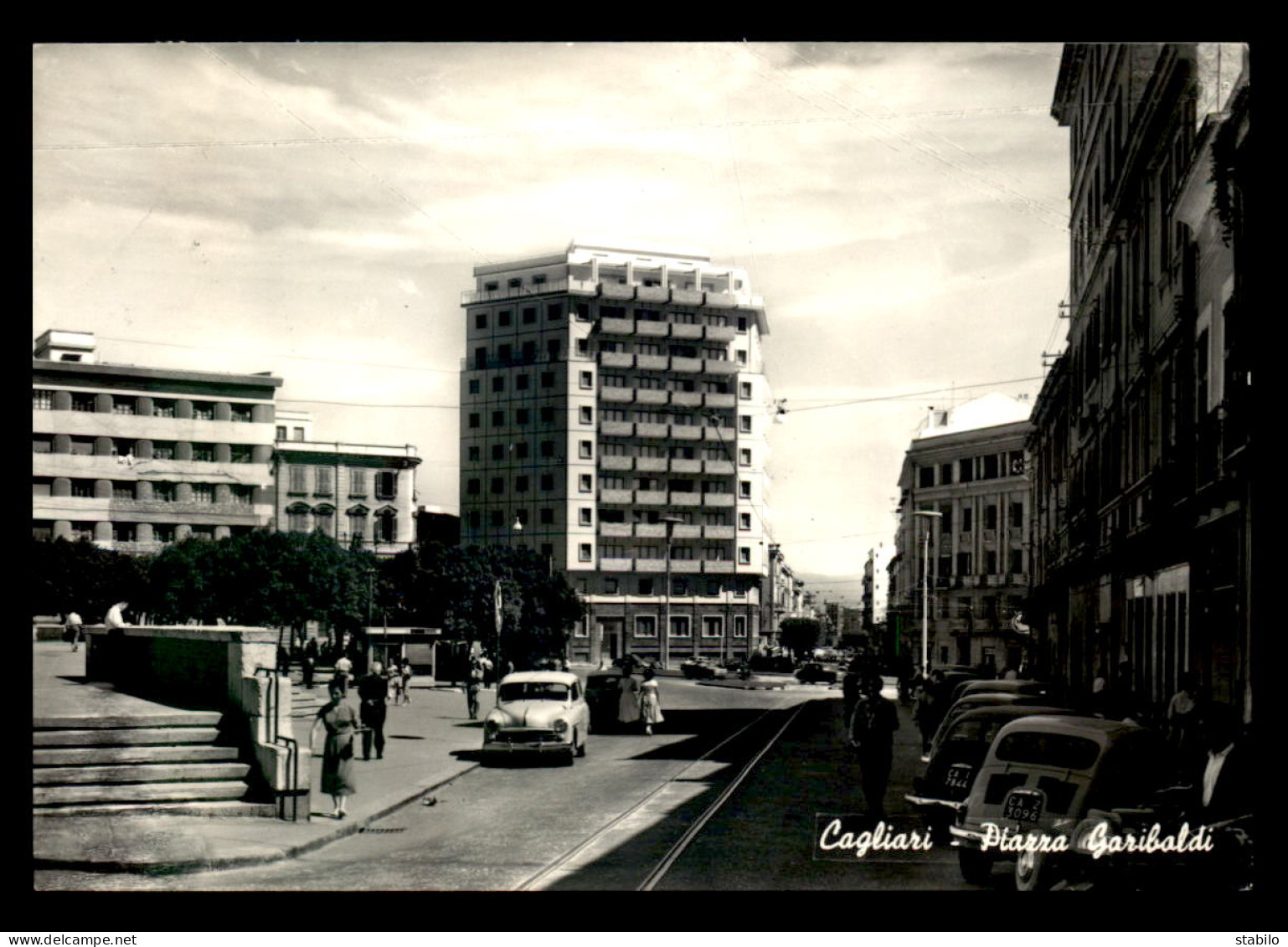 ITALIE - CAGLIARI - PIAZZA GARIBALDI - Cagliari