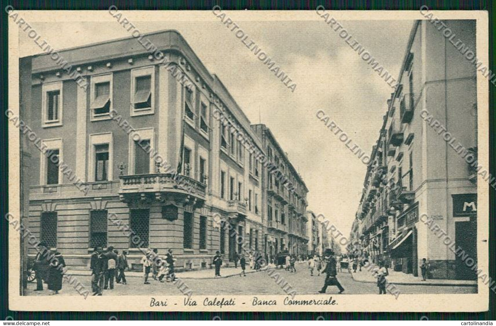 Bari Città Banca Commerciale Cartolina ZC1897 - Bari