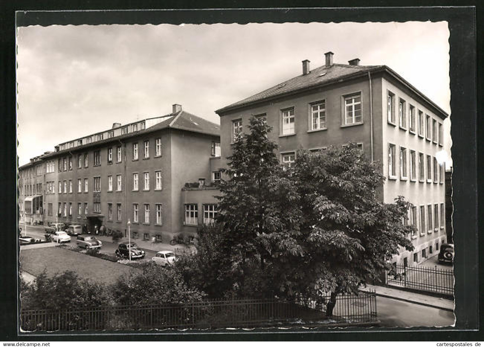 AK Landau I.d. Pfalz, Vor Dem Krankenhaus Vinzentiusstift  - Landau
