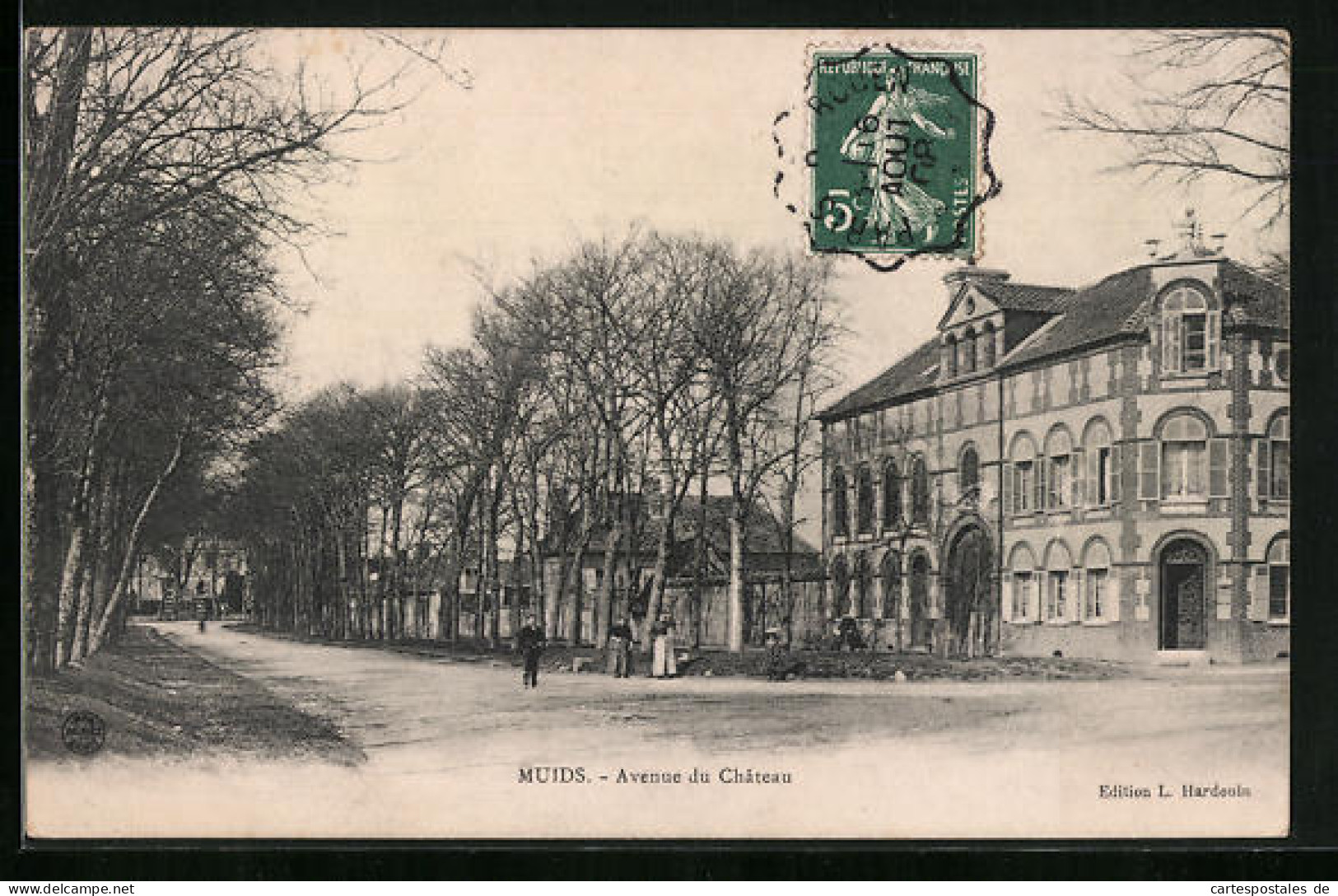 CPA Muids, Avenue Du Château  - Muids