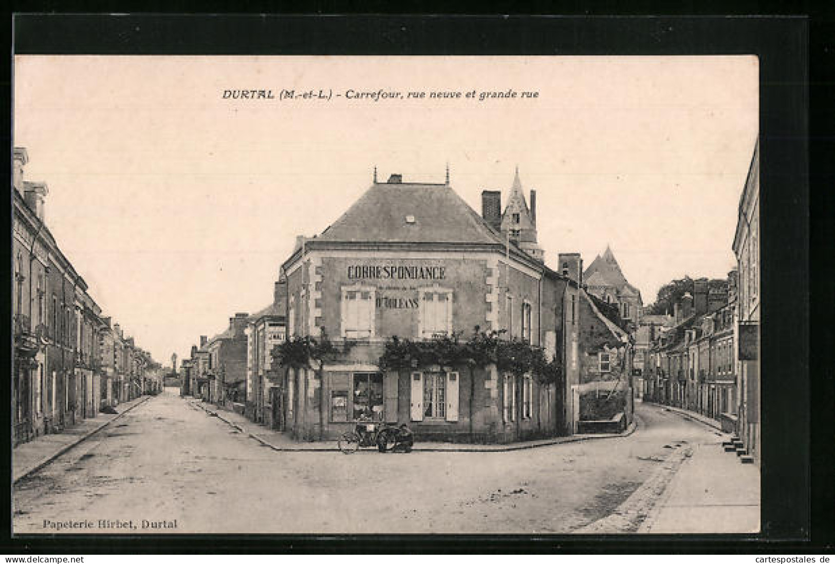 CPA Durtal, Carrefour, Rue Neuve Et Grande Rue  - Durtal