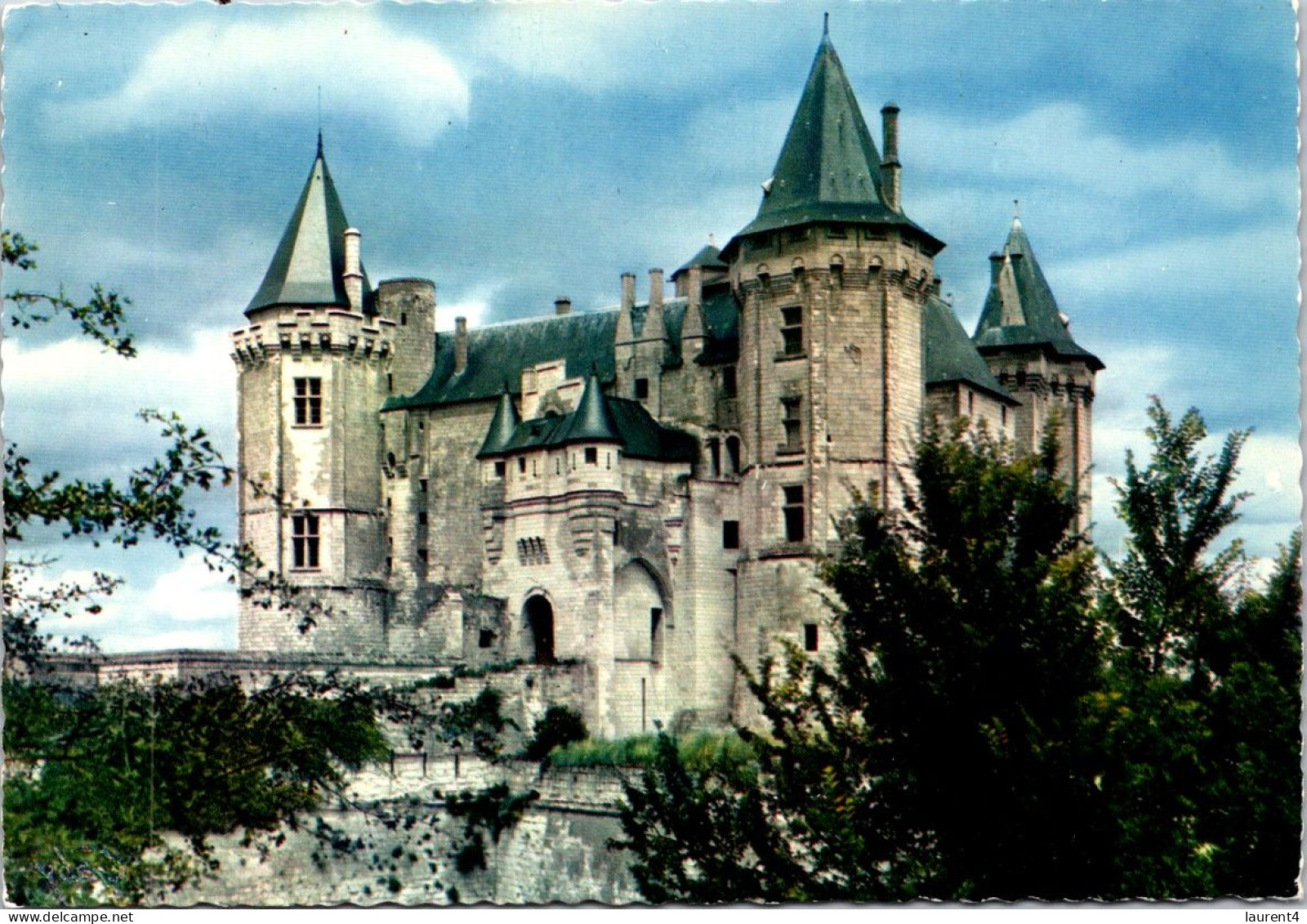 21-4-2024 (2 Z 40)  FRANCE - Château De Saumur - Castillos