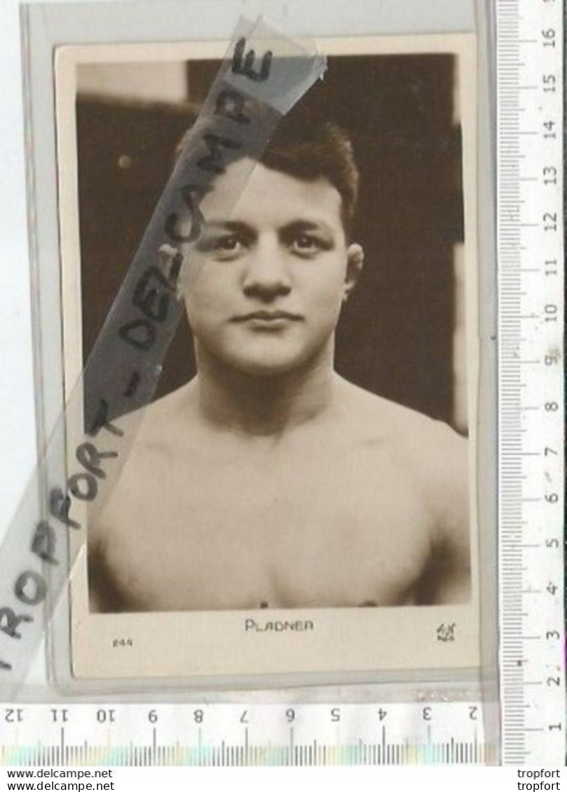 PG / VINTAGE ))) CARTE PHOTO CPA Ancienne Sport BOXE BOXEUR  PLADNER Champion Du Monde Poids Mouche FRANCE - Boxeo